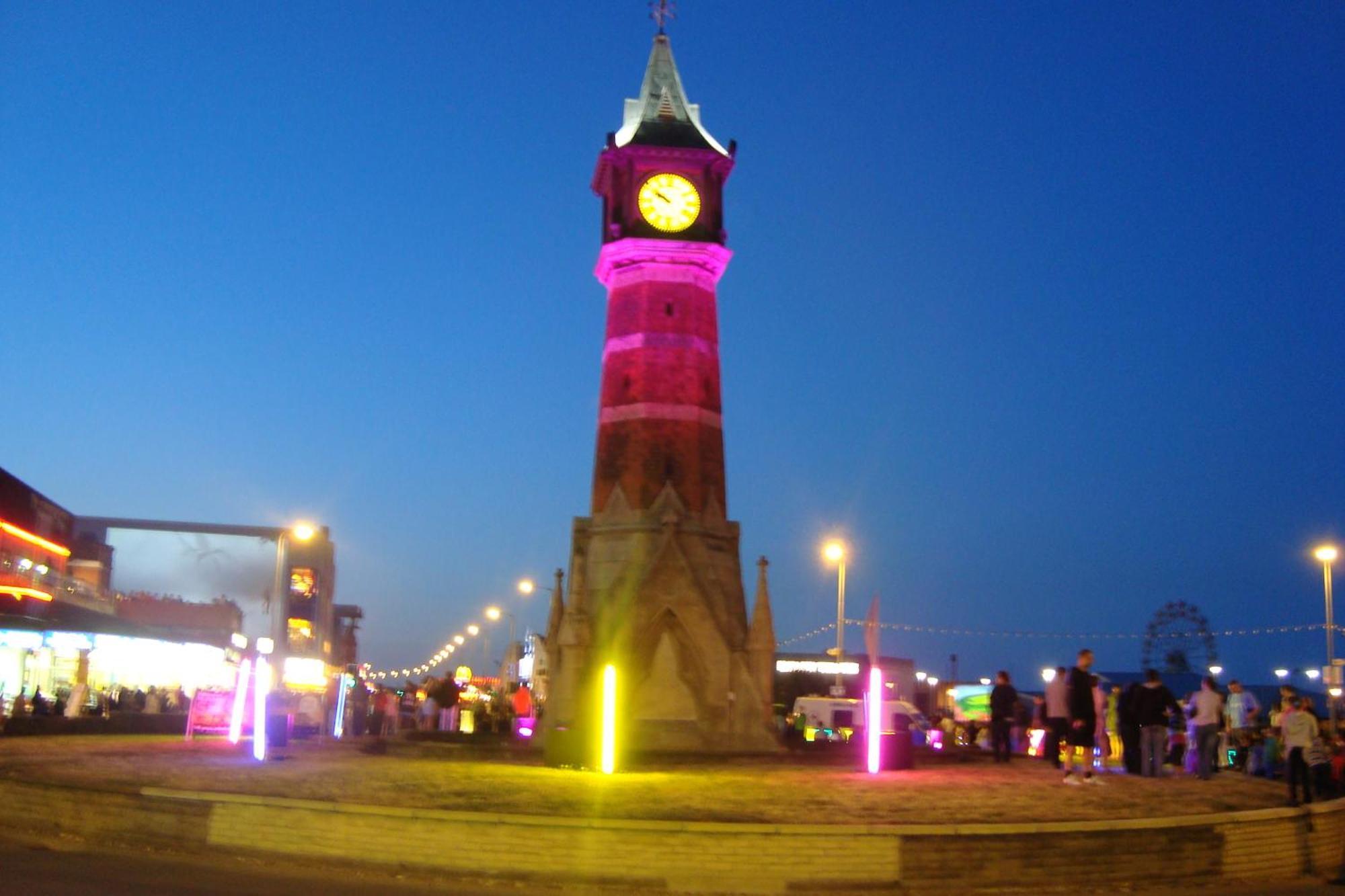 Serena Court Hotel Skegness Exteriör bild